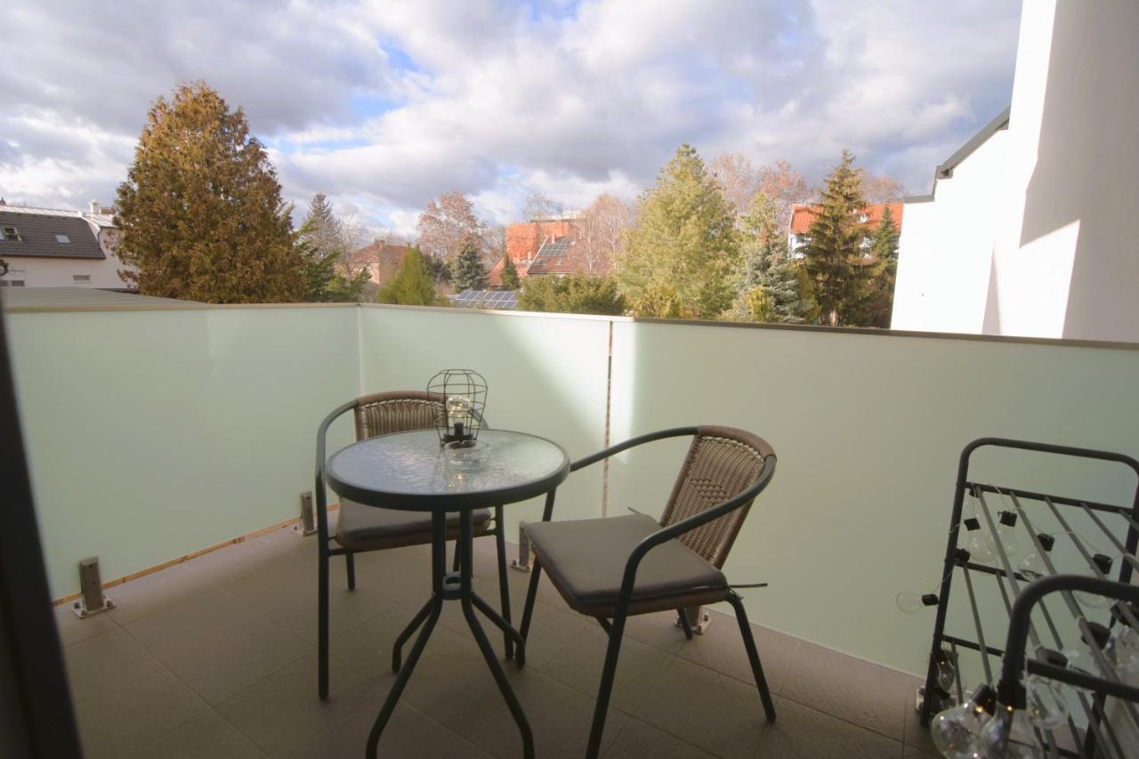 Tisza River Apartman Szeged Buitenkant foto